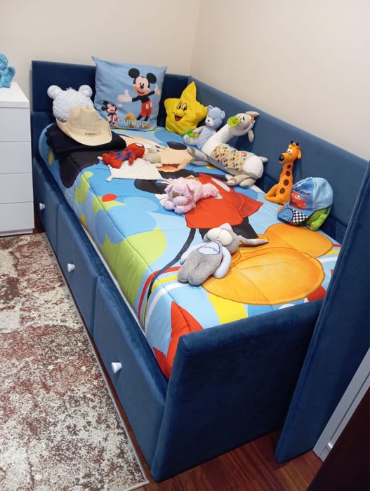 Cama de crianca como nova