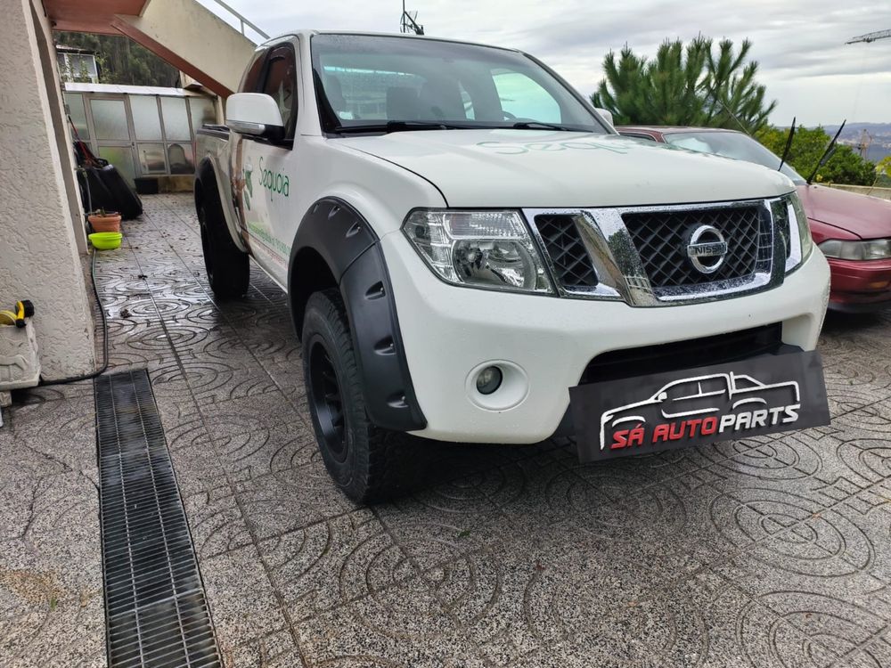 ABAS DO GUARDA-LAMAS NISSAN NAVARA D40