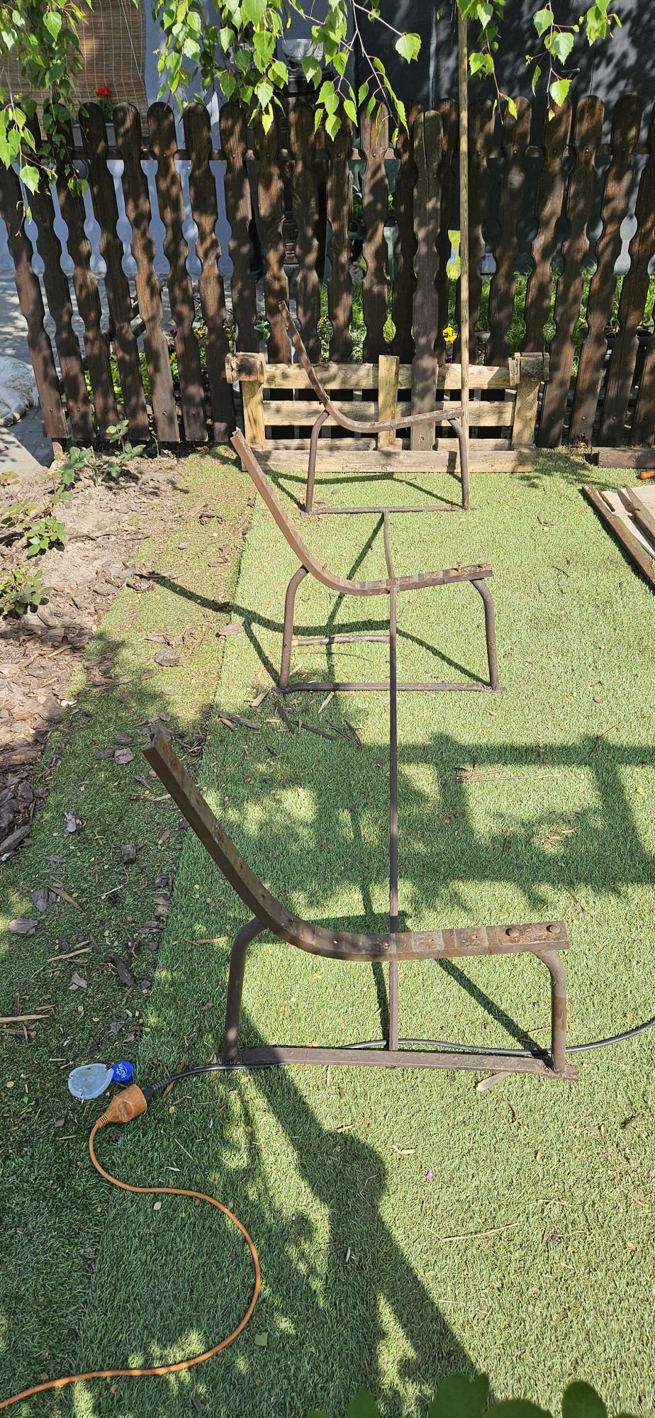 Konstrukcja ławki ogrodowej - do renowacji- długość 230 cm