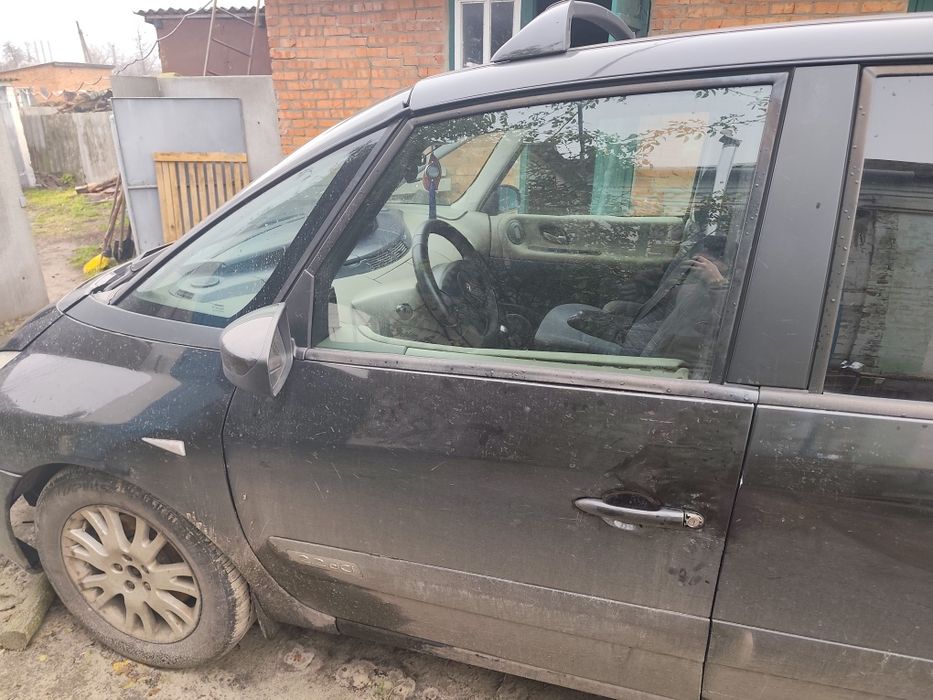 Renault Espace-4  під римонт або запчастч