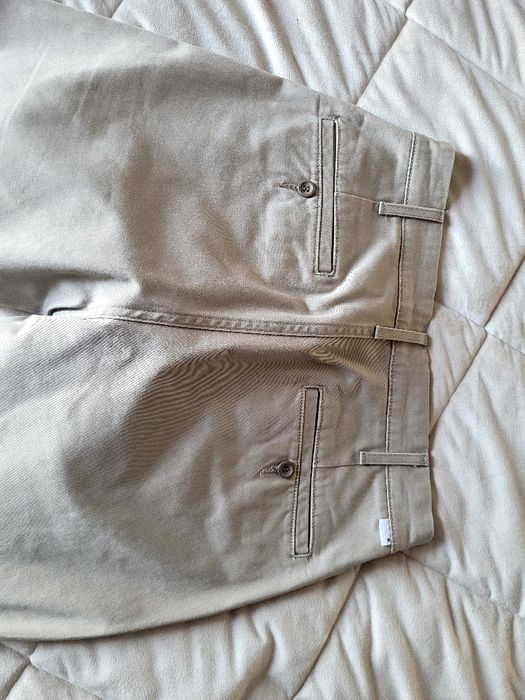 Calças chinos Levis, bejes