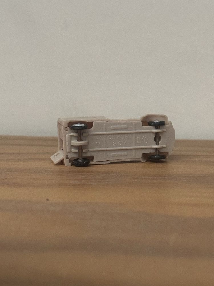 Citroen 2CV CKO miniatura
