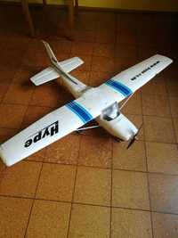 Cessna 182 zdalnie sterowana