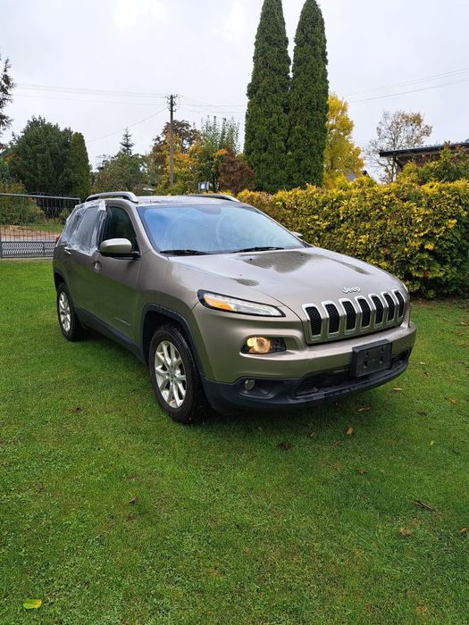 Jeep Cherokee Jeep Cherokee kl 3.2 v6 Pentastar uszkodzony,na miejscu