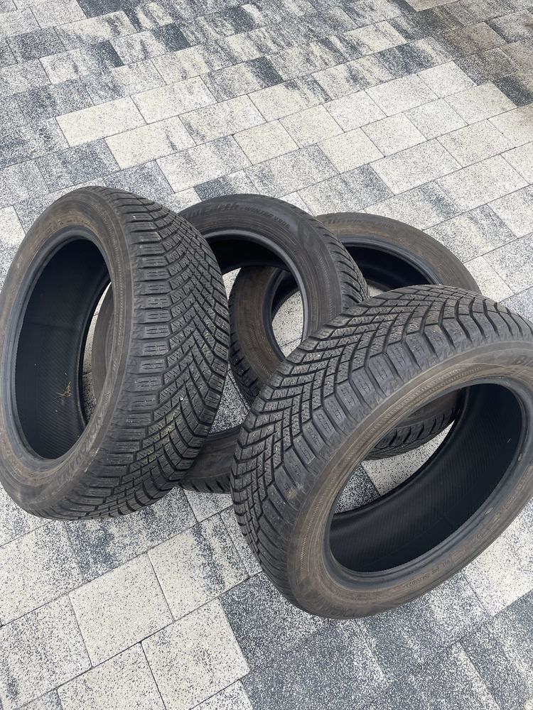 Yokohama BluEarth V906 205/55 R17