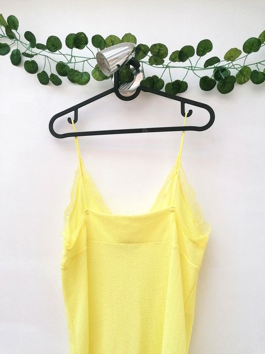 Blusa Amarela de Alças