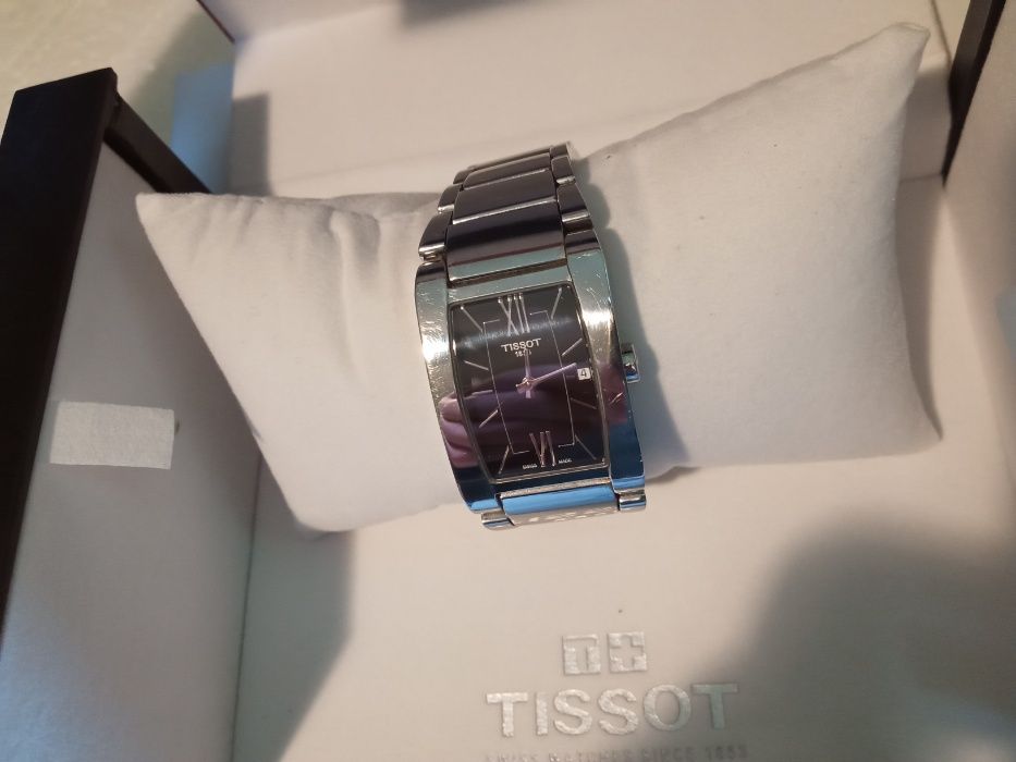 Tissot Generosi-T T105.309A