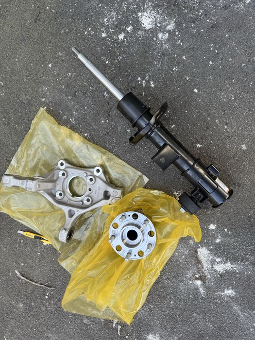 Амортизатори , цапфи , ричаги , ступиці Hyundai IONIQ 5