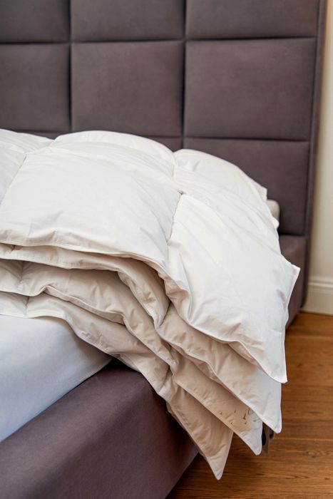 Kołdra AMZ OPTIMA zimowa, puch 85% 135x200cm Biały