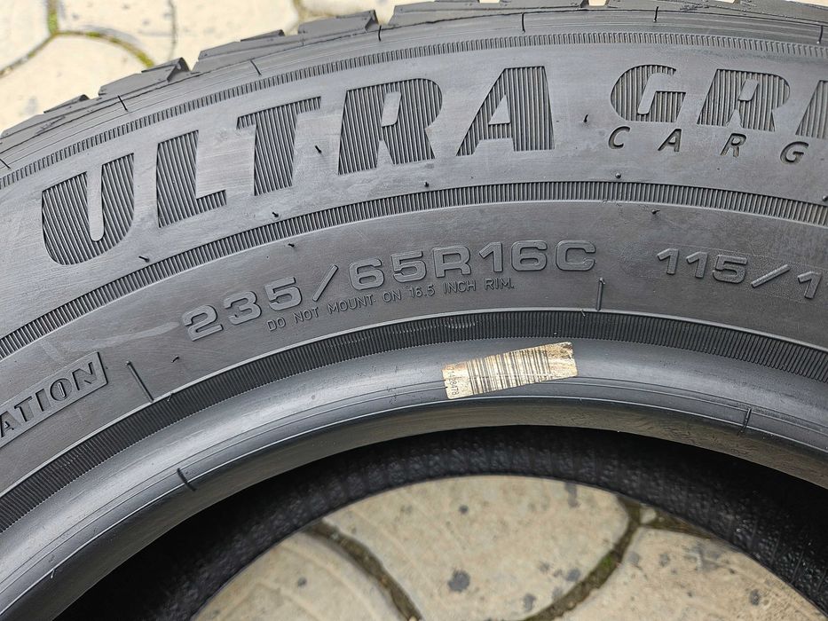 Шинa 235/65 R16c Goodyear (Гудієр) 1шт. зимова резина