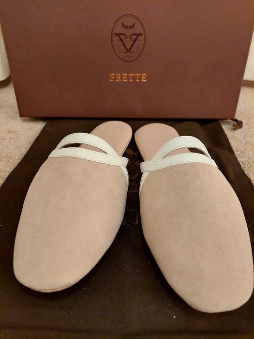 Замшеві кімнатні шльопанці Frette