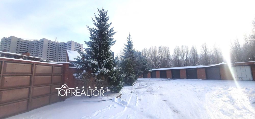 У продажі затишний таунхаус з виходом на Журавлівське водосховище!