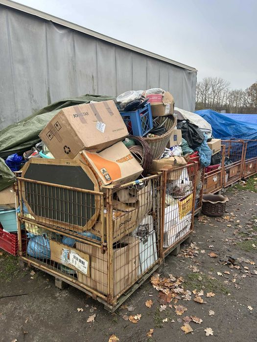 Sprzę† kuchenny oraz zastawa kuchenna niesortowany z Niemiec