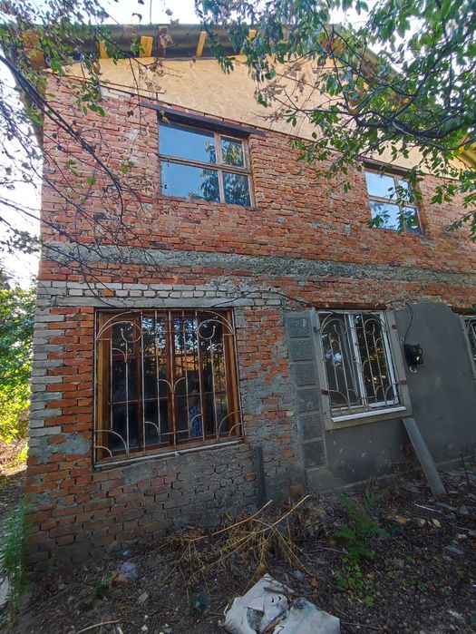 Продам 2х Этажный дом в Светлом! 5 Комнат