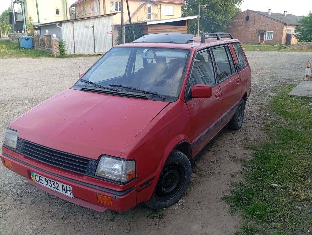 Mitsubishi space wagon