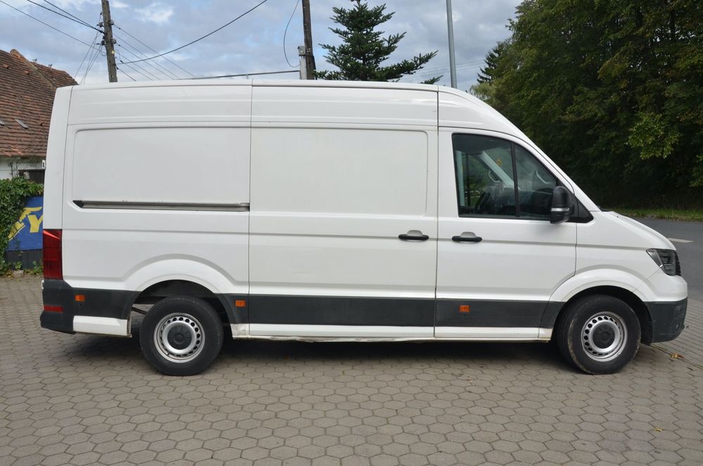 Volkswagen crafter  lampy led , line asist ,,klima itd