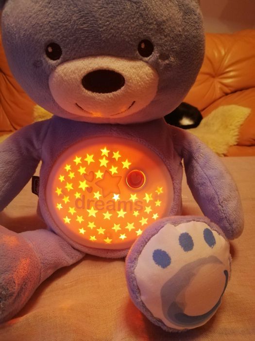 CHICCO miś z projektorem, lampka i kołysanki.