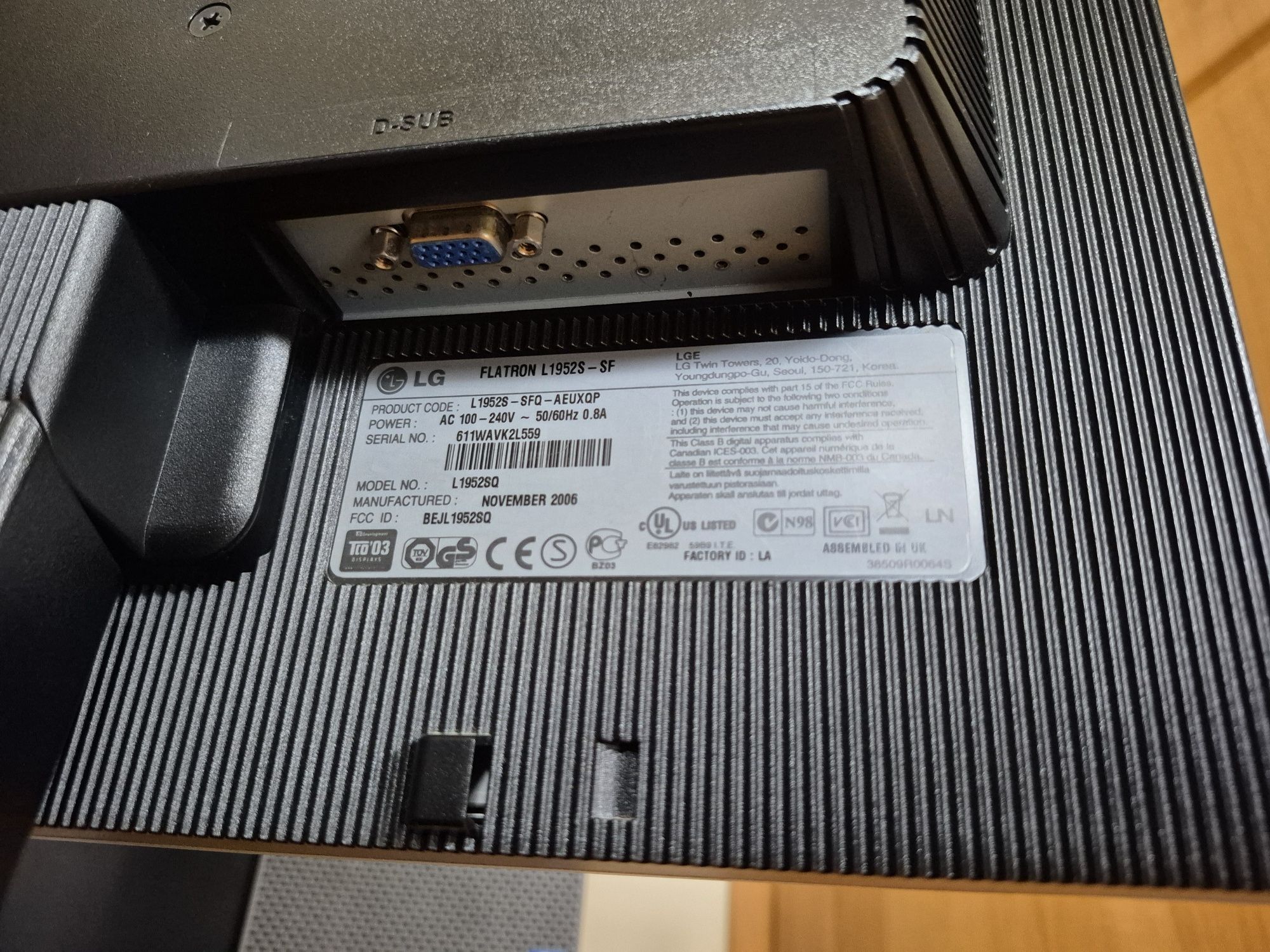 LG Flatron L1952s