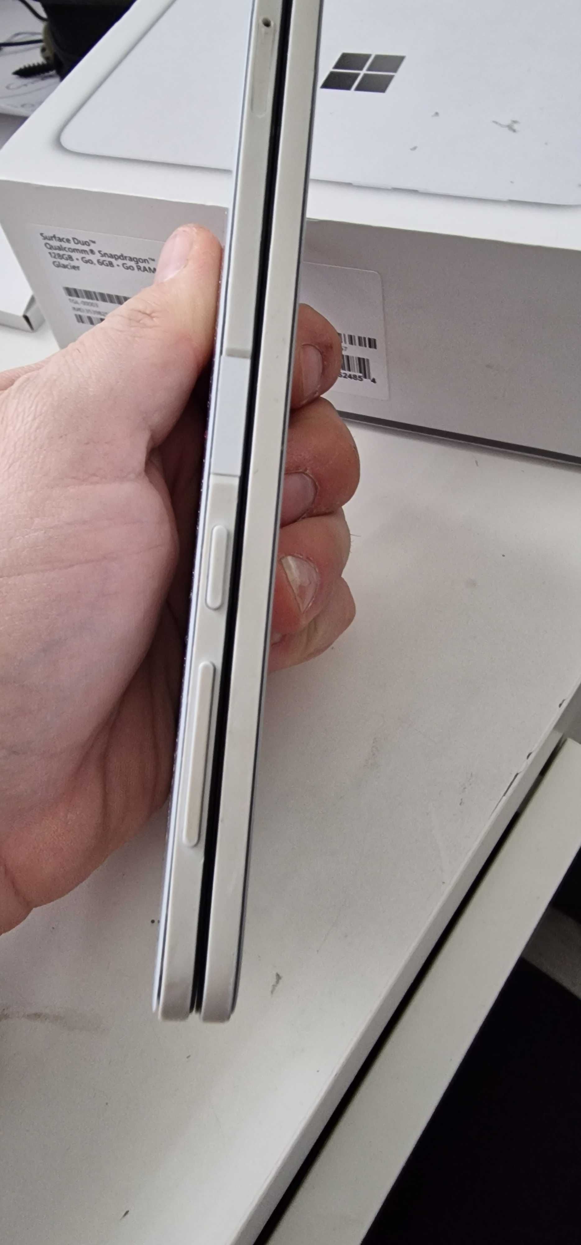 Microsoft Surface Duo