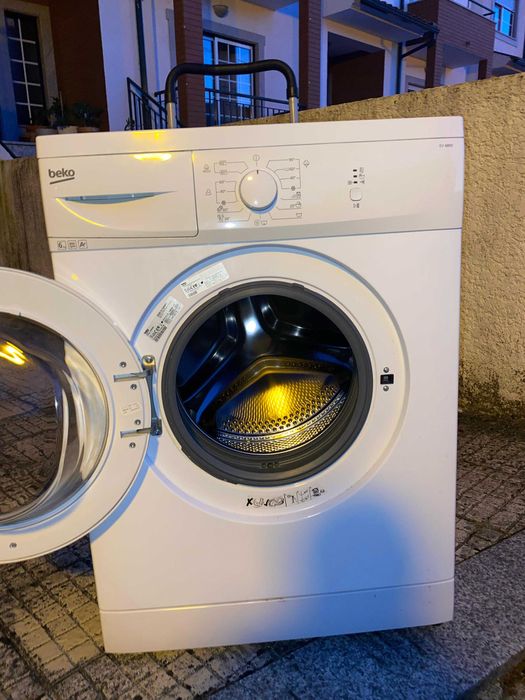 Maquina de lavar roupa 6Kg