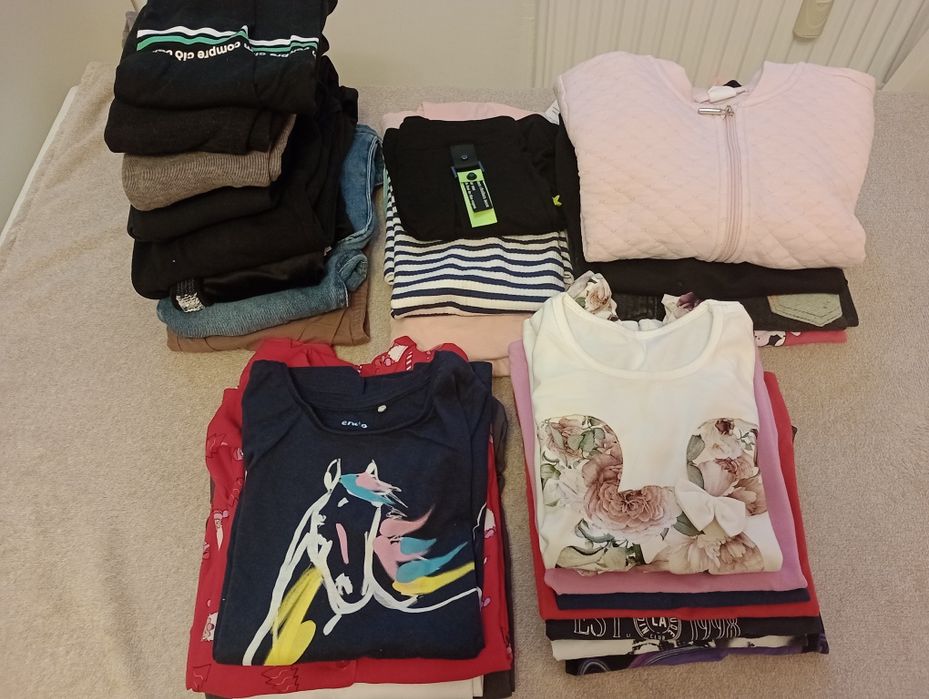 Ubrania dziewczęce rozm 146-152