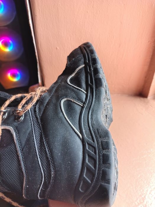 Ботинки на мальчика Next, рамер 30
Размер - 30
Длина стельки - 19 см
Т