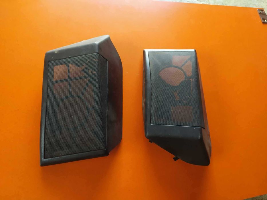 Maskownica, osłona głośników tył Mercedes benz w124