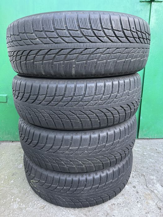 Шины 205/60R16 Kumho WI51
