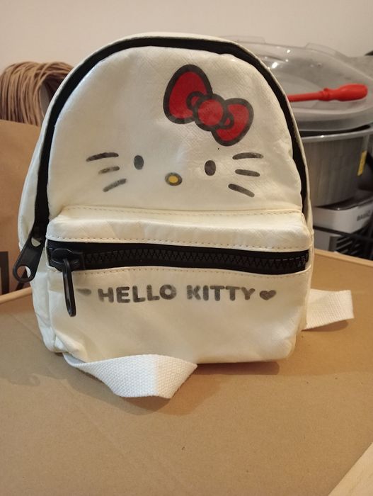 Mochila Hello Kitty pequena