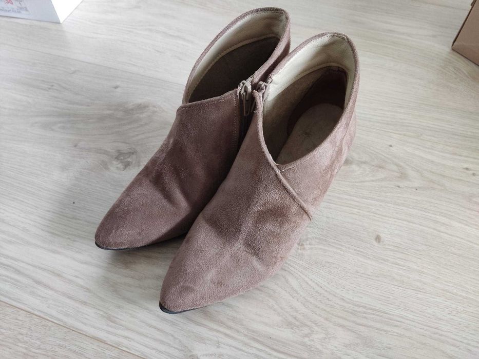 Buty damskie zamszowe