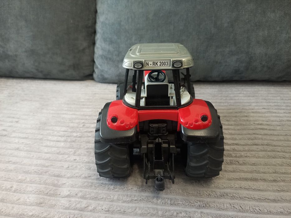 Трактор Massey Ferguson від Bruder