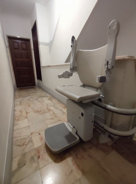 Cadeira elevatória para escadas