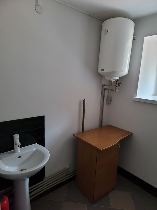 ЦЕНТР ГОРОДА.Офисное помещения,капитальный ремонт,центр города, первый