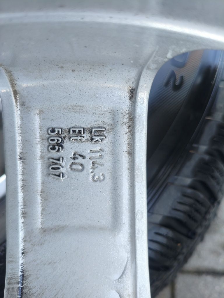 Felgi 17 z oponami 5x114.3