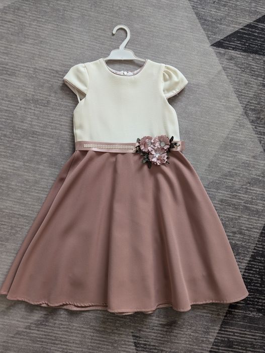 Продам  нарядное платье