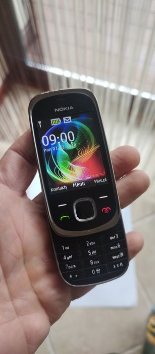 Telefon Nokia 7230 + ładowarka