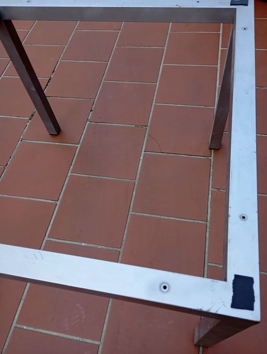 Vendo estrutura para mesa