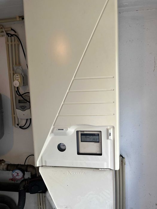 Bomba Calor DAIKIN usada