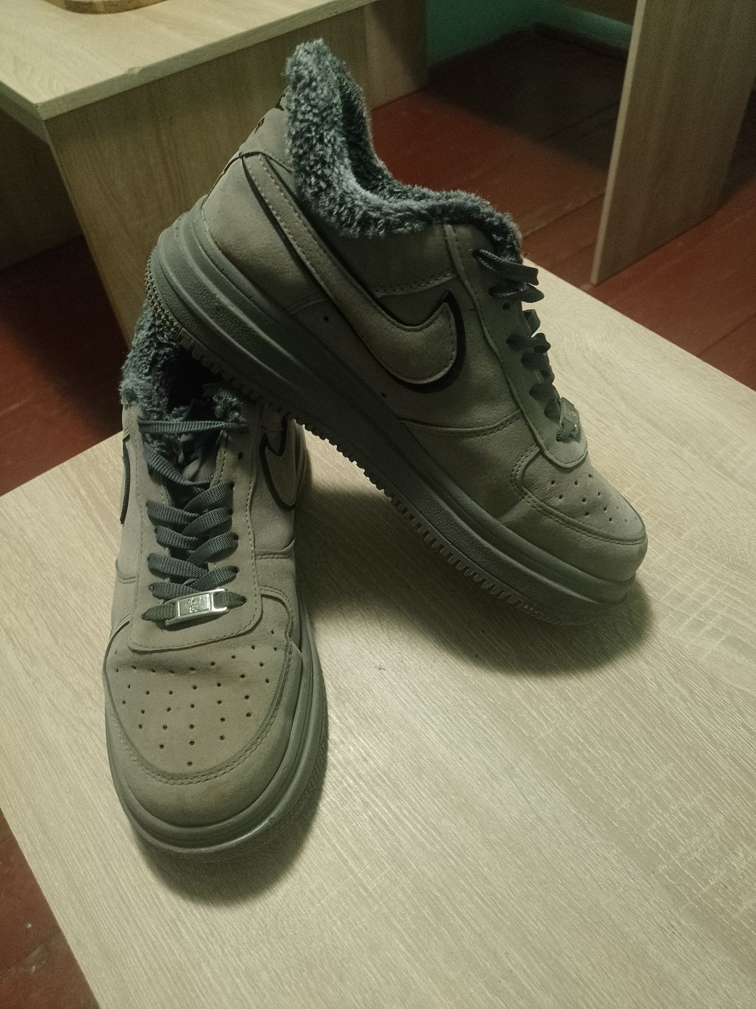 Чоловічі кросівки Nike Air Force