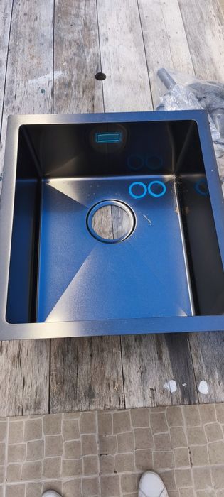 Pia de cozinha com montagem inferior em preto antracite 40x44cm