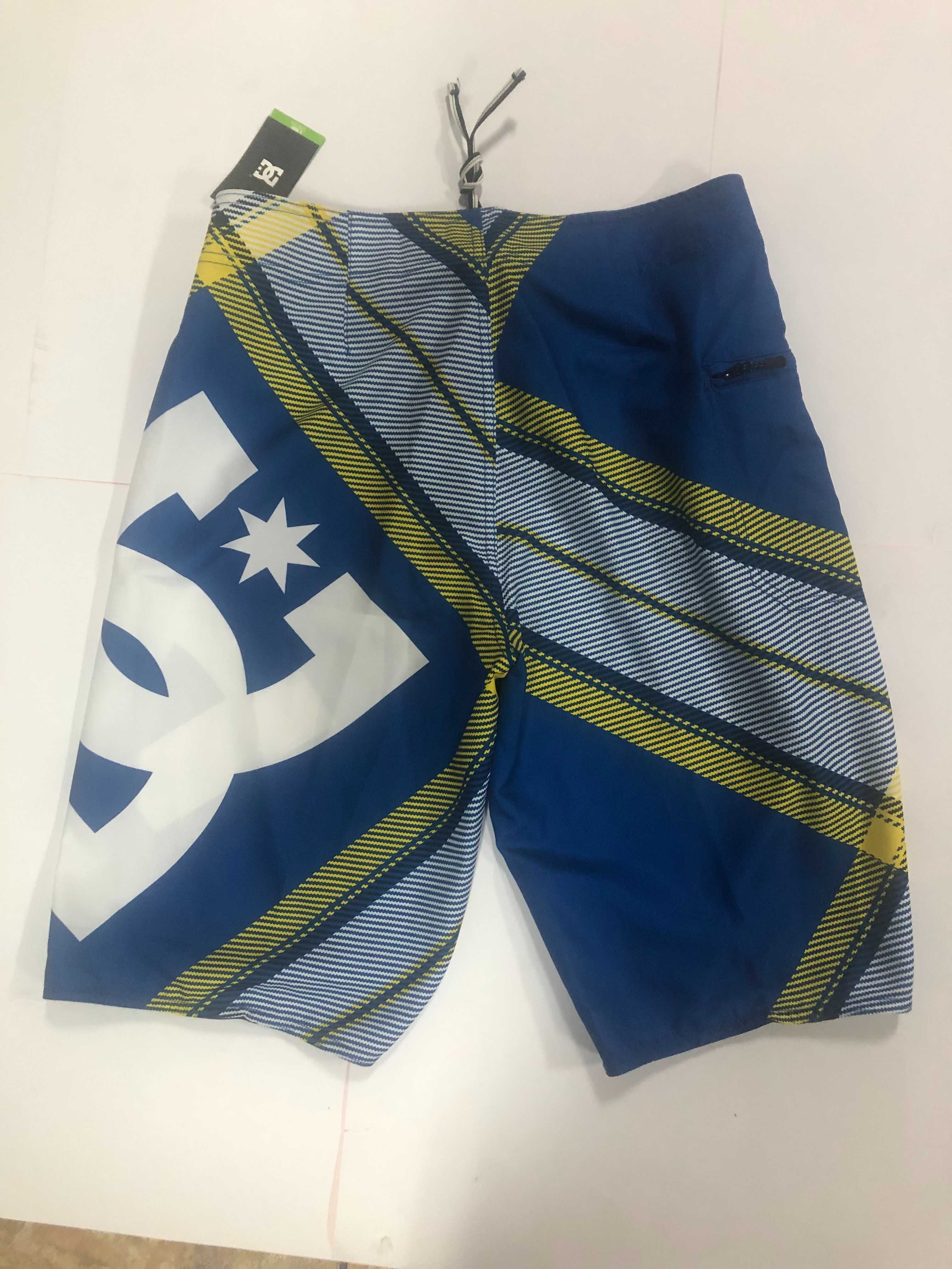 Calçoes de Banho Boardshorts DC Shoes - Novos - Tamanho W30