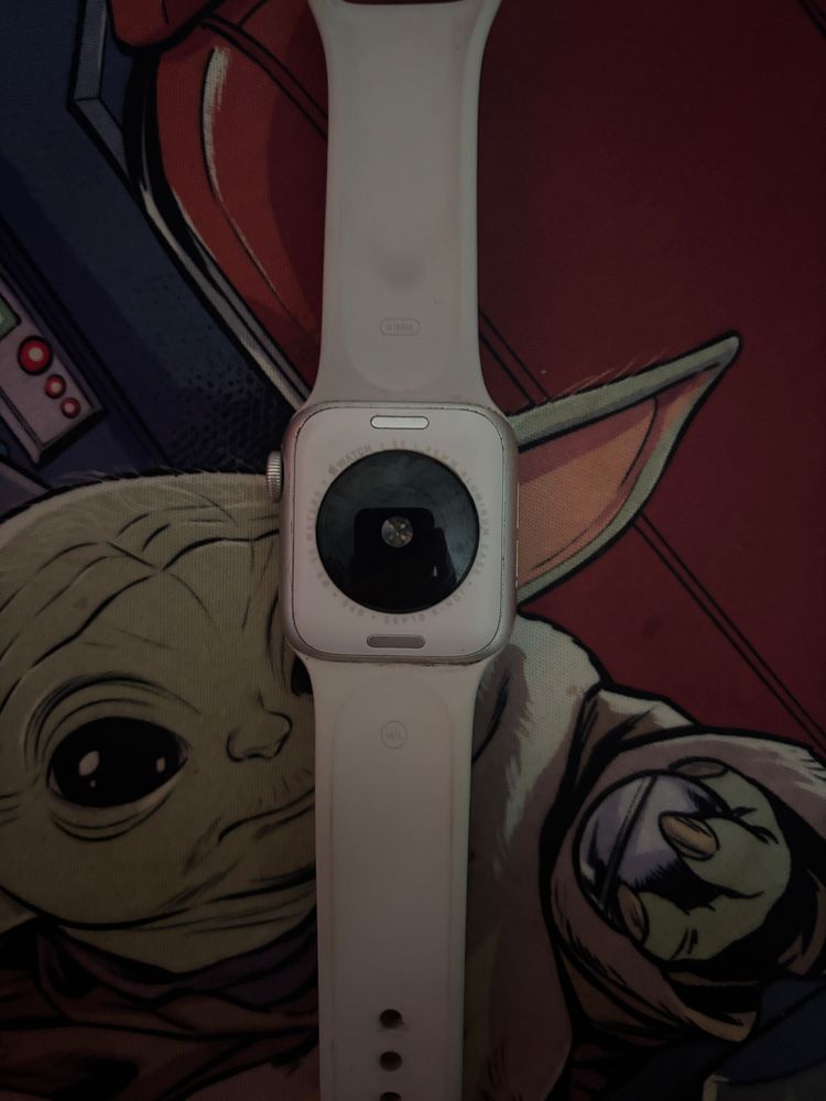 Apple Watch SE (2nd Gen) 40mm Star Alu Sp GPS
