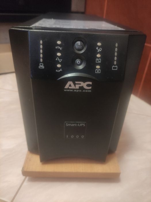 APC Smart UPS 1000/Безперебійник/Інвертор/чистий синус/УПС