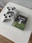 Xbox One S 500 GB – Stan bardzo dobry + 2 pad + gry
