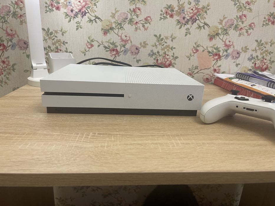 Игровая приставка xbox one s
