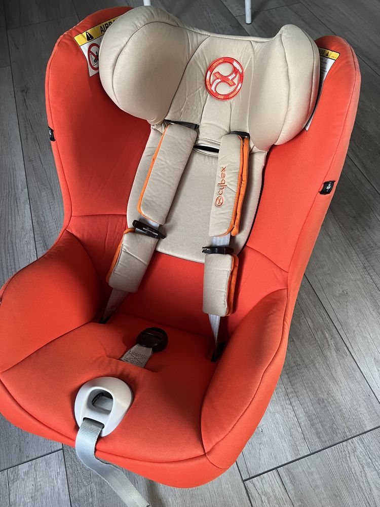 Fotelik Cybex Sirona M2 i-size 0-18kg plus baza