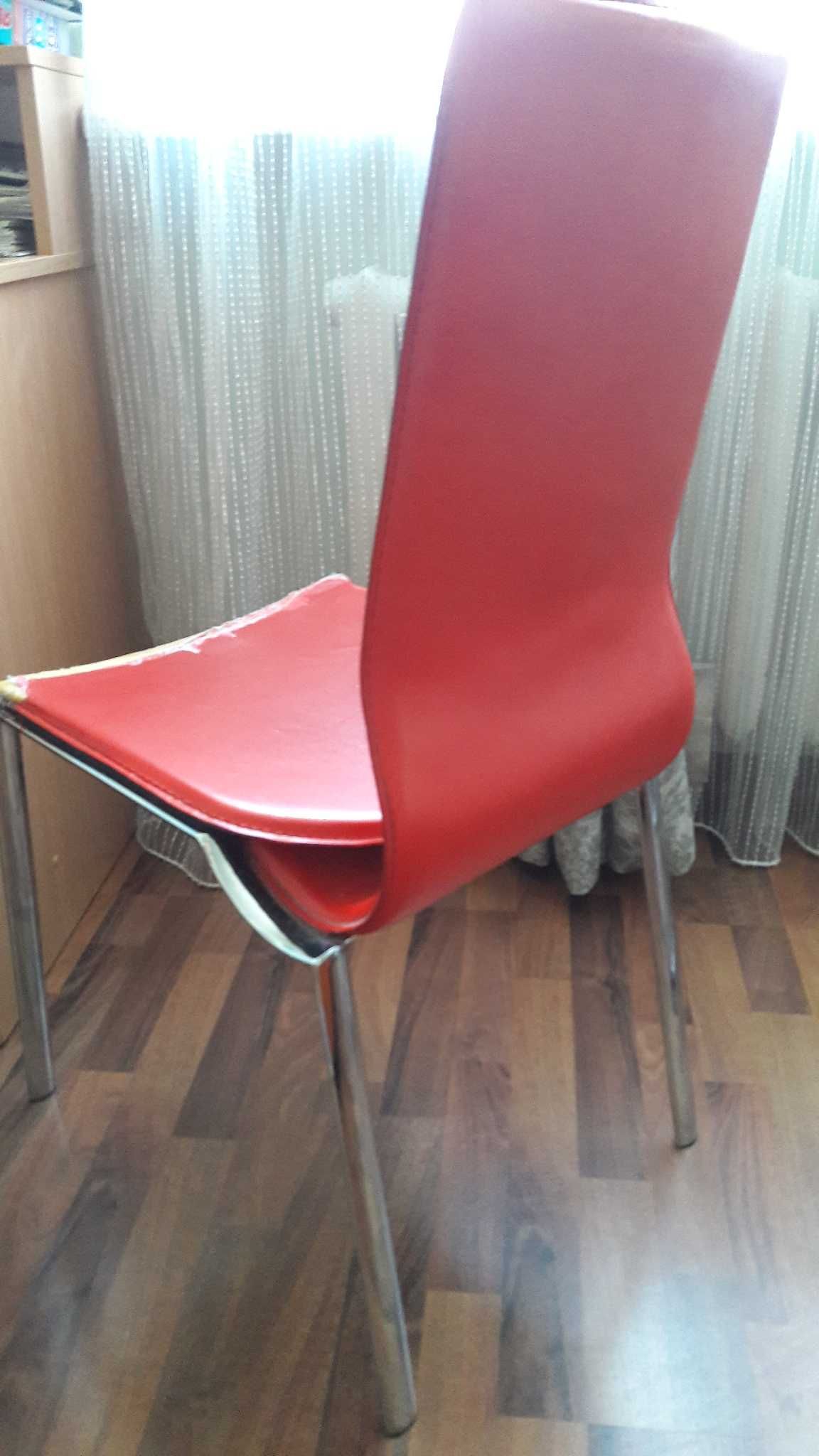 Красный стул хромовые ножки под реставрацию