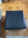 2 Pufes pretos 35x35