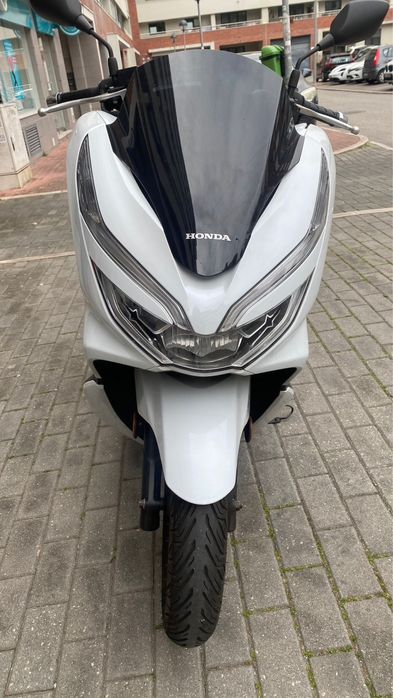 Honda PCX 125 em ótimo estado