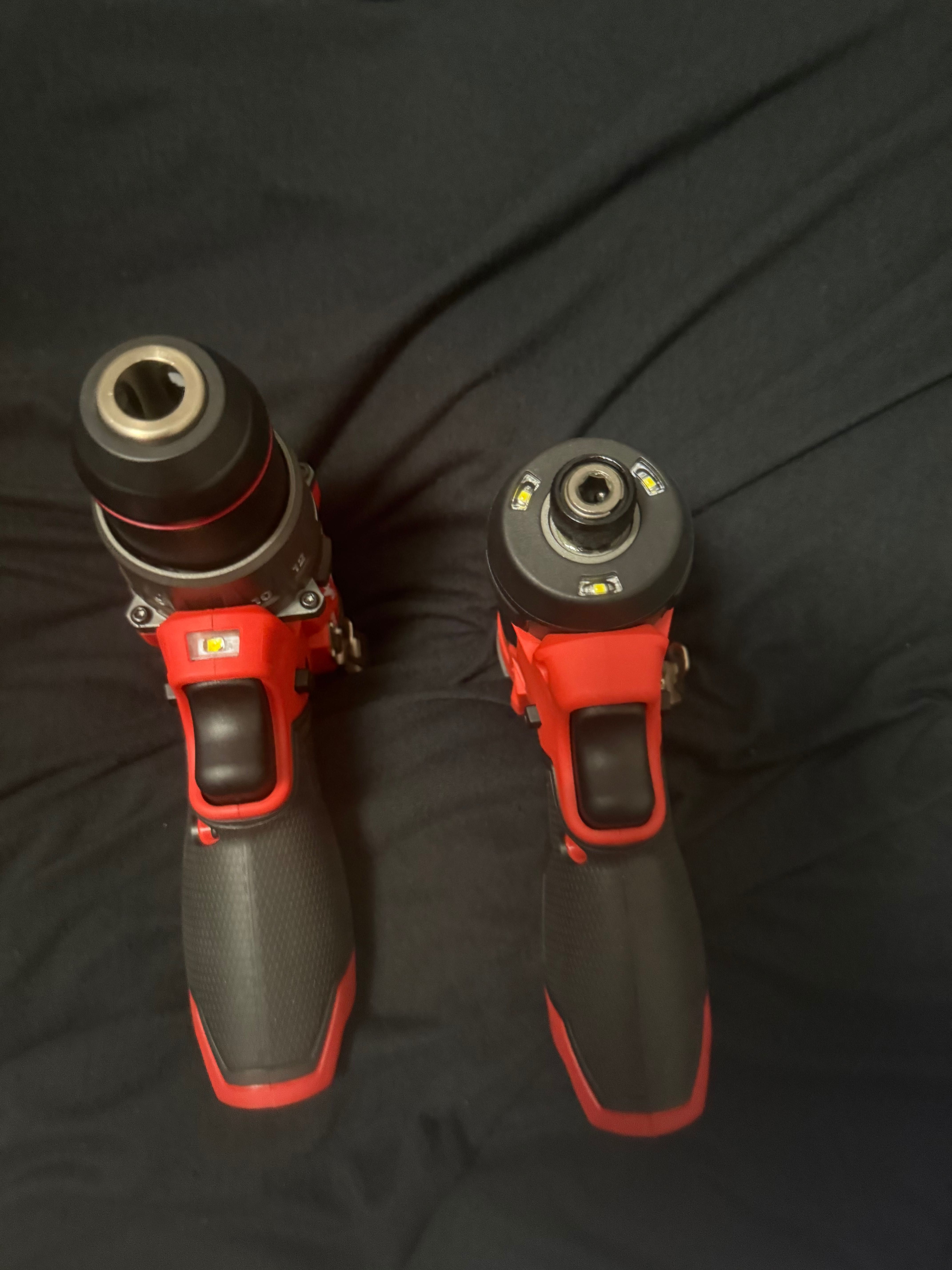 Milwaukee Fuel M12 zakrętarko-wiertarka z udarem, wkrętarka, 2xbateria